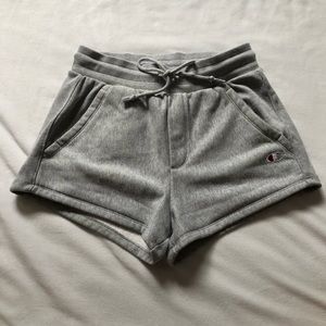 Grey Champion sweatshorts